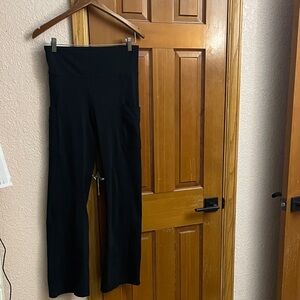 Eddie Bauer Women's Classic Black Straight Leg Pants